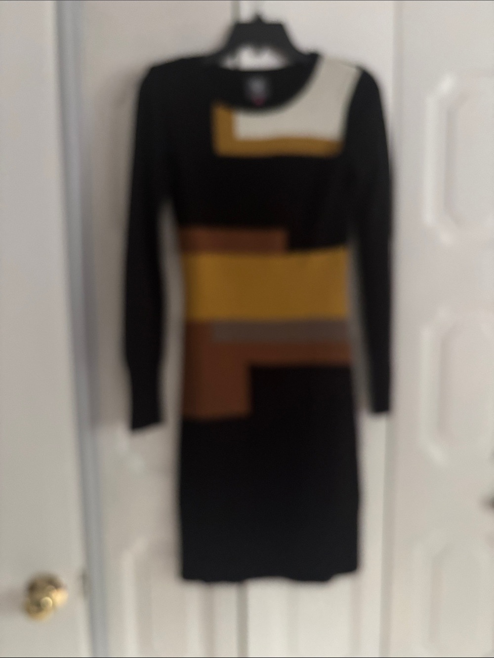 Vince Camuto Black Colorblock Long-Sleeve Dress